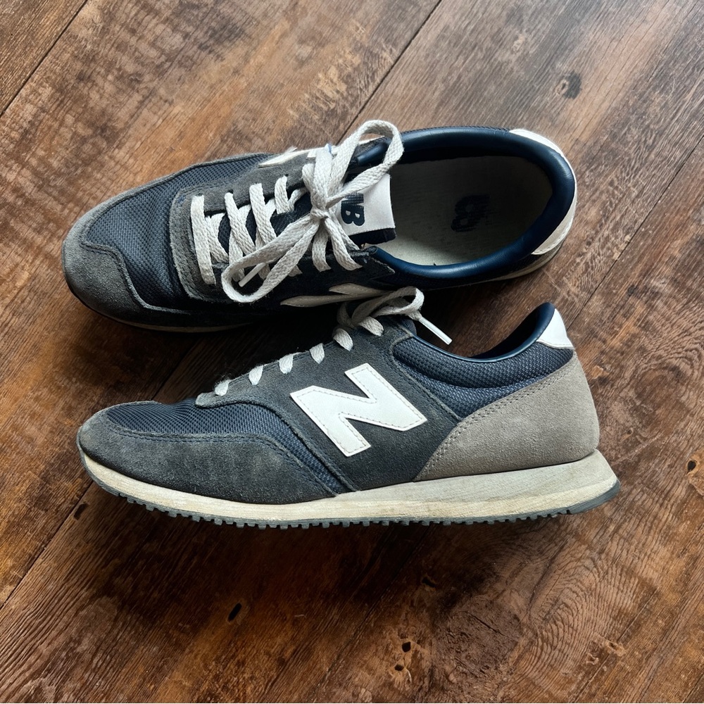 New Balance Women’s Gray/Blue Sneakers